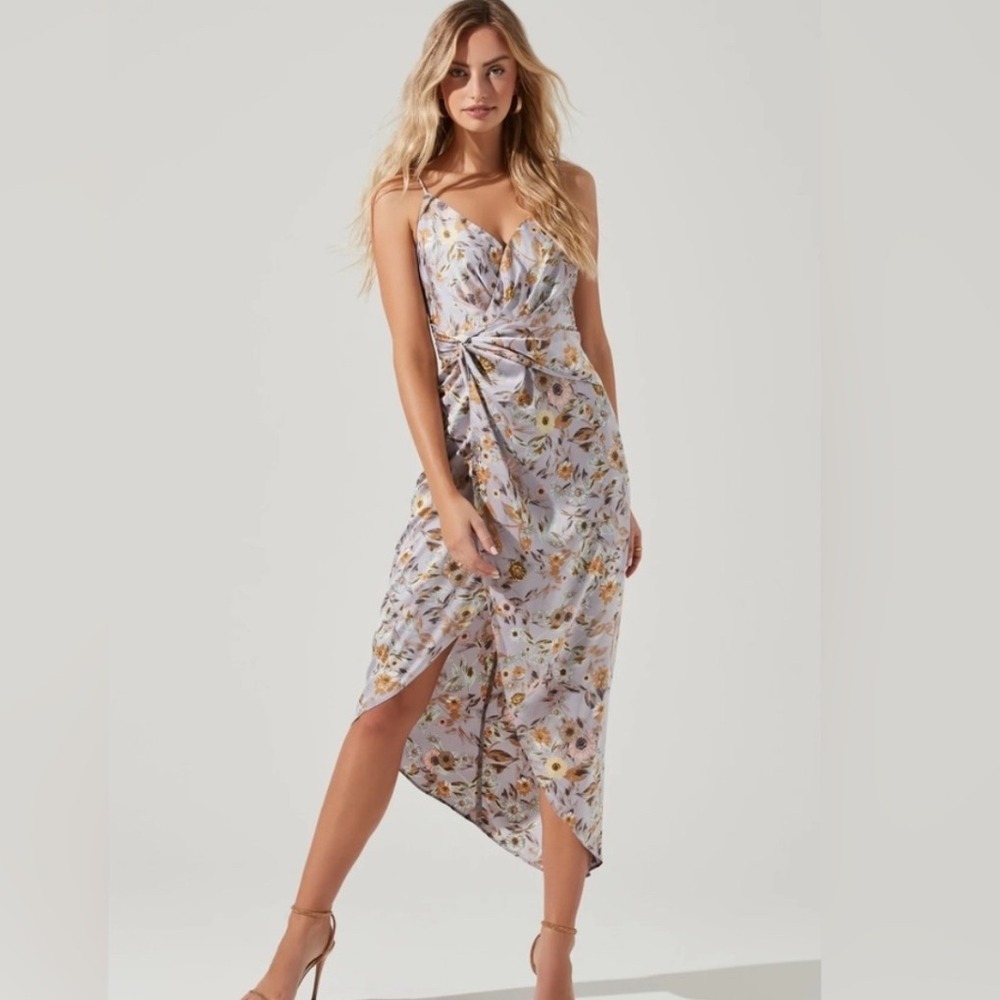 ASTR Lavender Floral Midi Dress with Yellow Accents